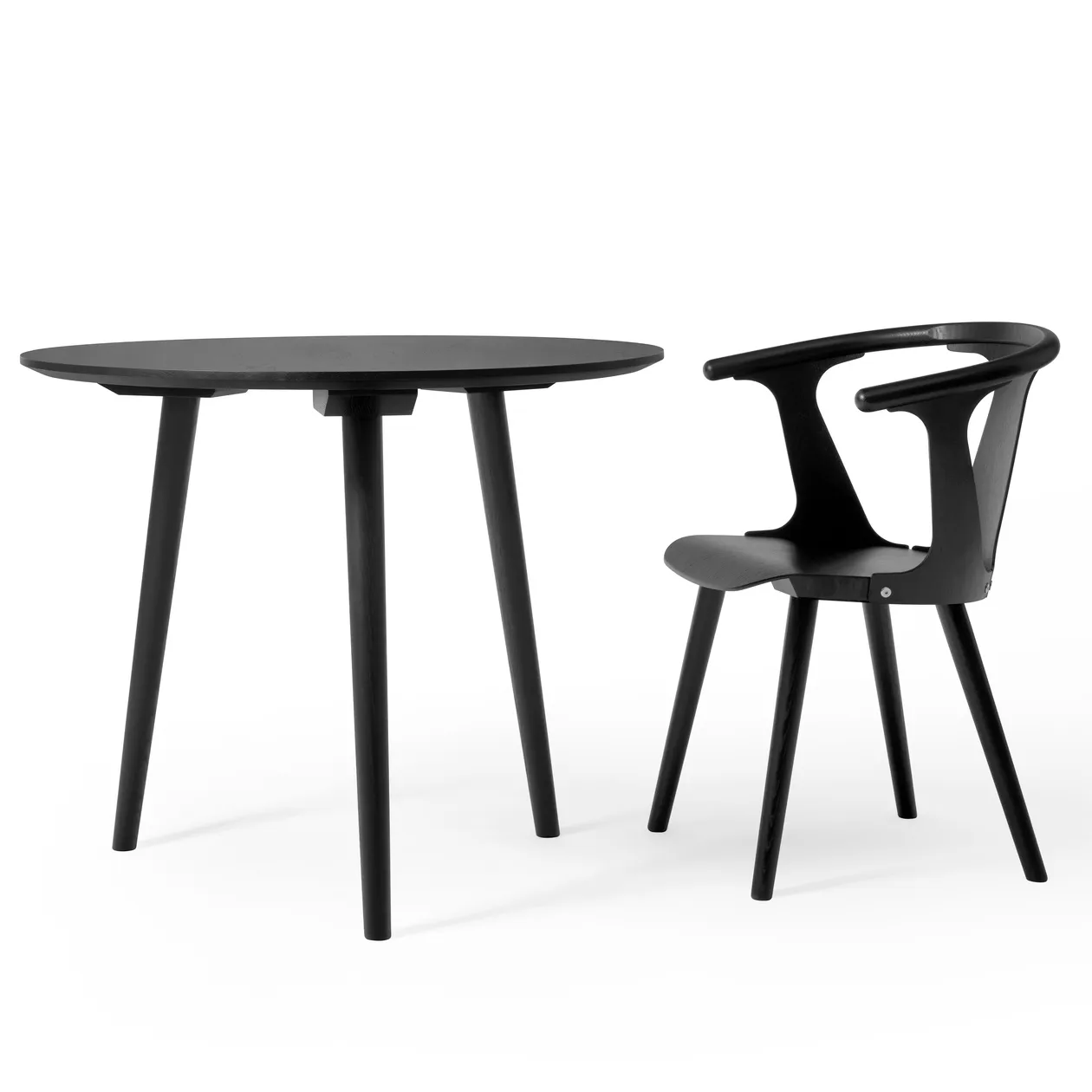 In Between table SK3, Stained black oak &Tradition