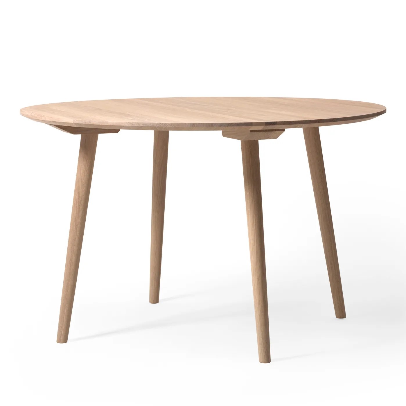 In Between table SK4, Light oiled oak &Tradition