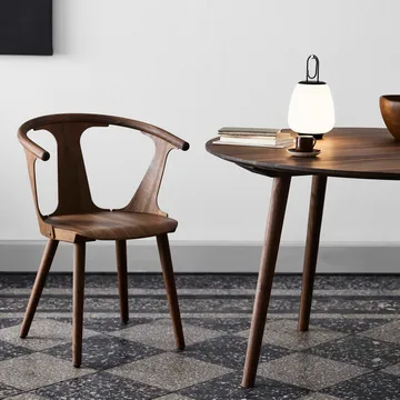 In Between table SK4 - Walnut - &Tradition