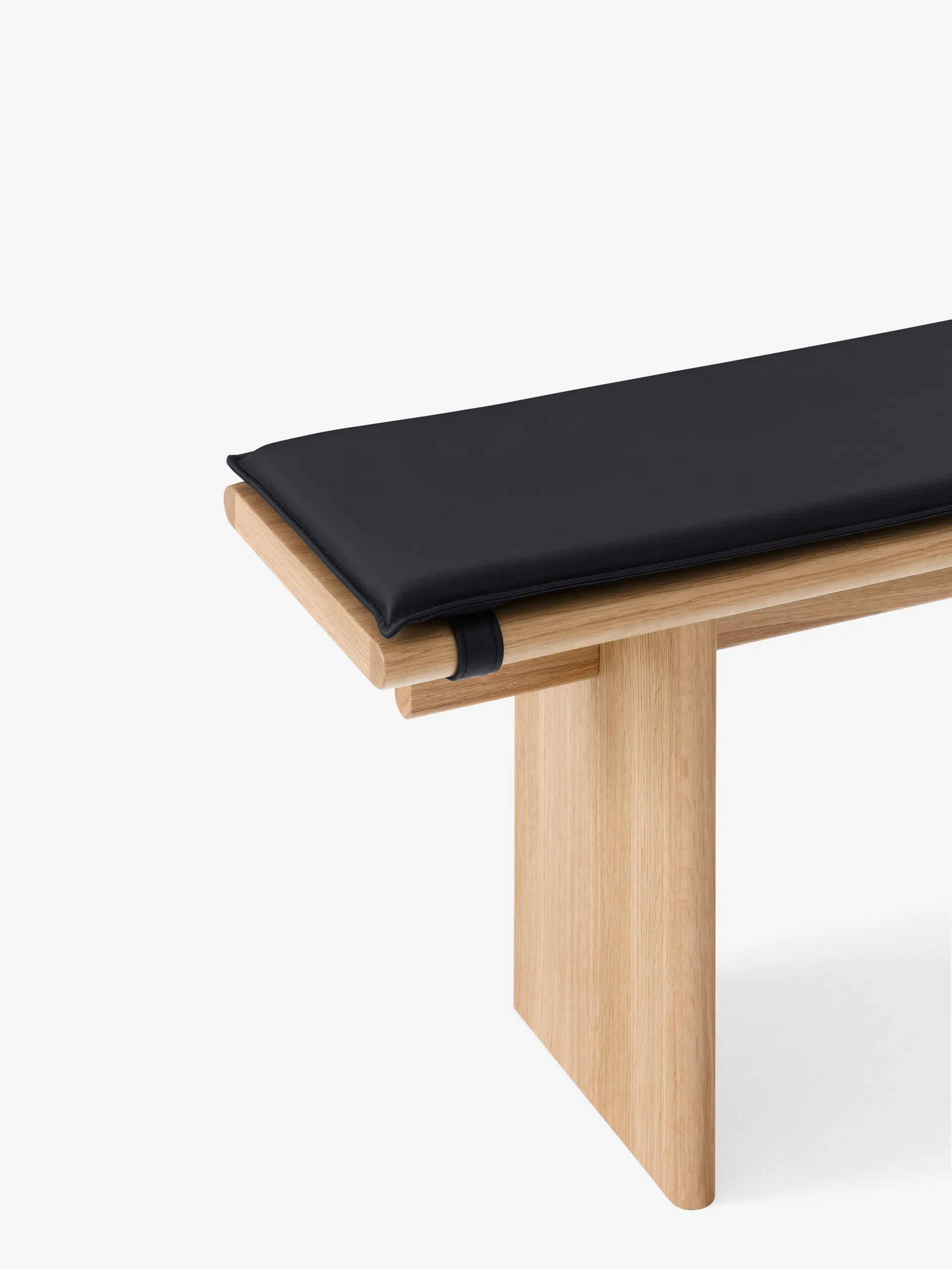 Ita bench OS5 seat cushion, Elmosoft leather 91102, 170 cm &Tradition