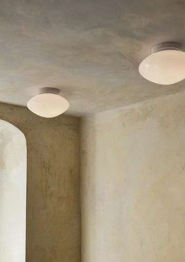 Mist AP22 ceiling/wall lamp Ø25 cm - White-opal glass - &Tradition