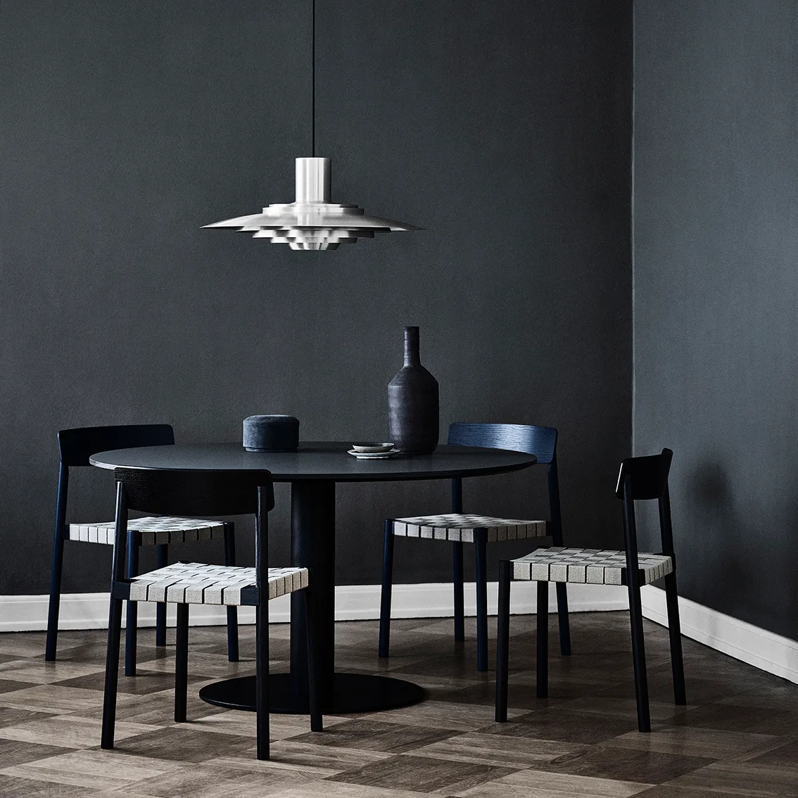 P376 ceiling lamp KF2, Aluminium &Tradition