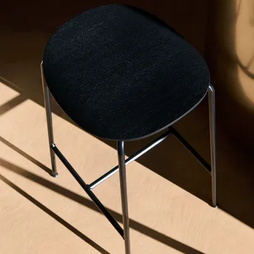Pavilion AV37 counter stool 68 cm - Black-black lacquered oak - &Tradition