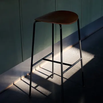 Pavilion AV37 counter stool 68 cm - Black-lacquered oak - &Tradition