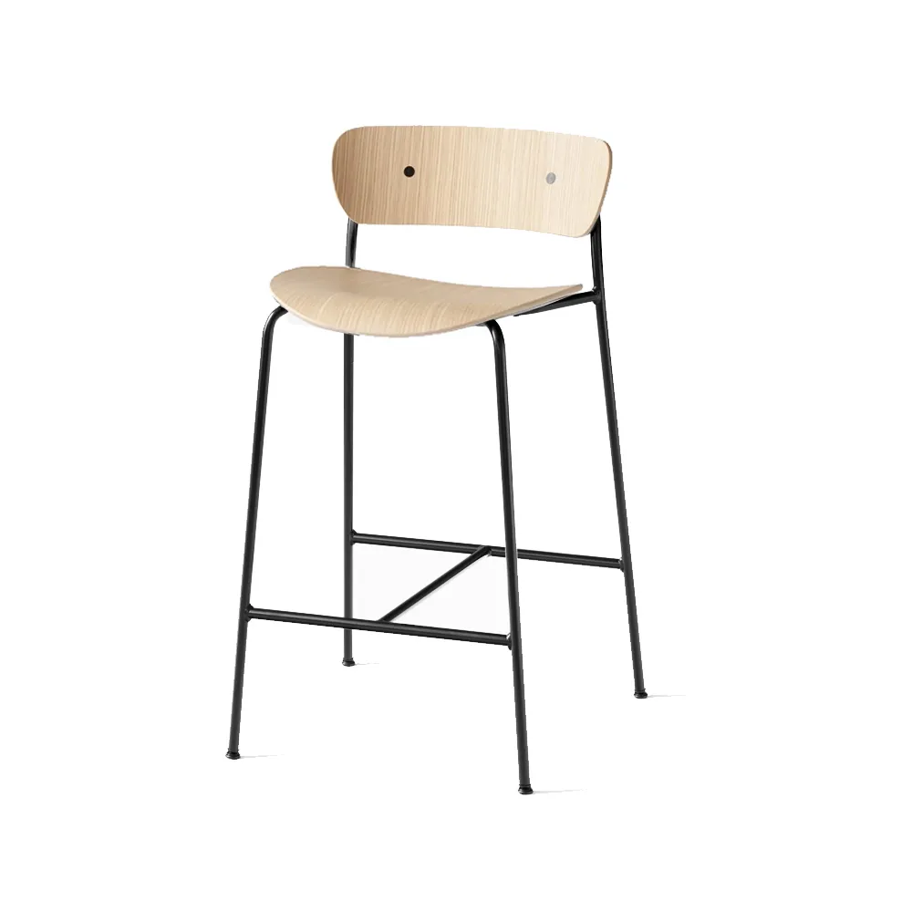 Pavilion AV7 barstool, Oak lacquer, steel legs &Tradition