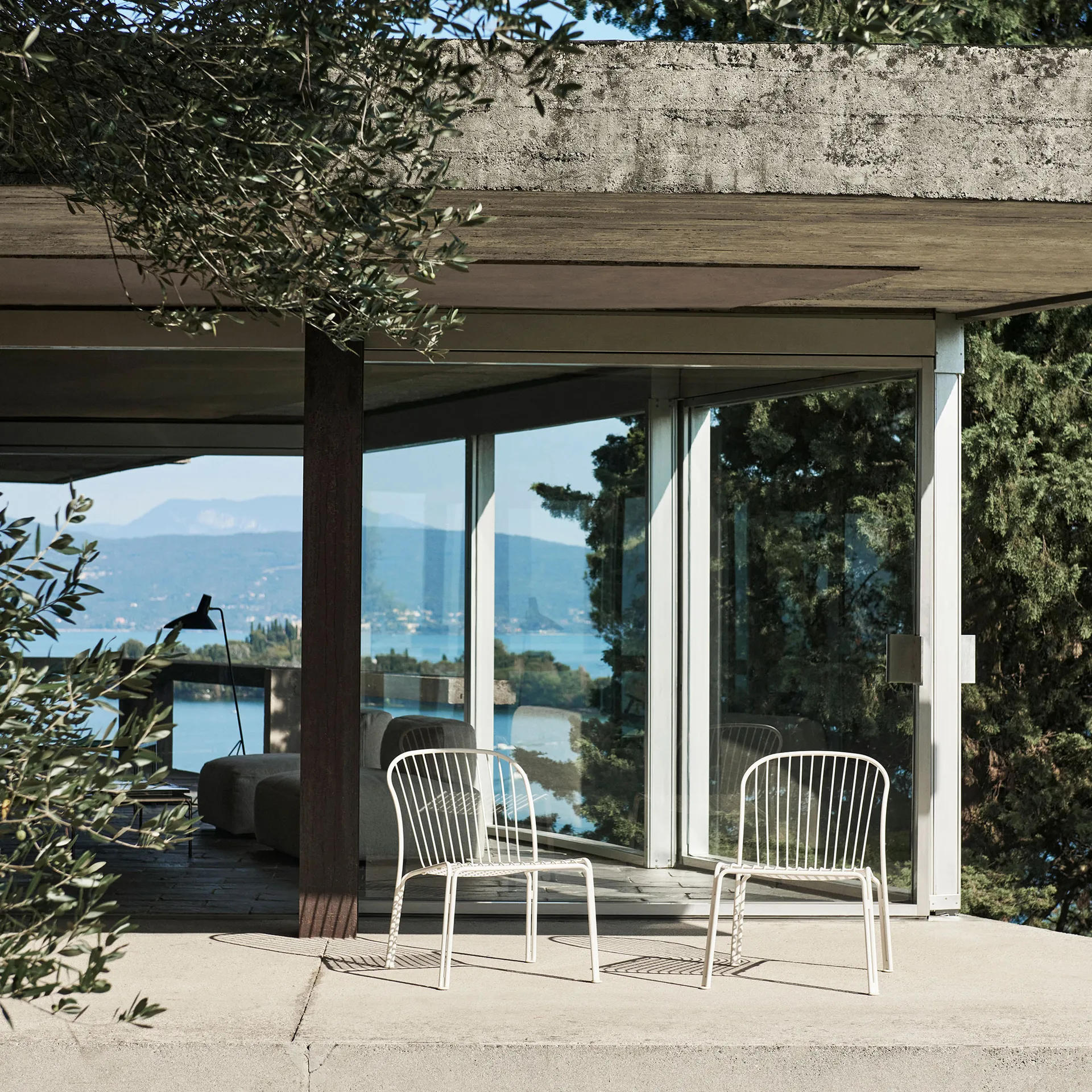 Thorvald SC100 lounge chair, Ivory &Tradition