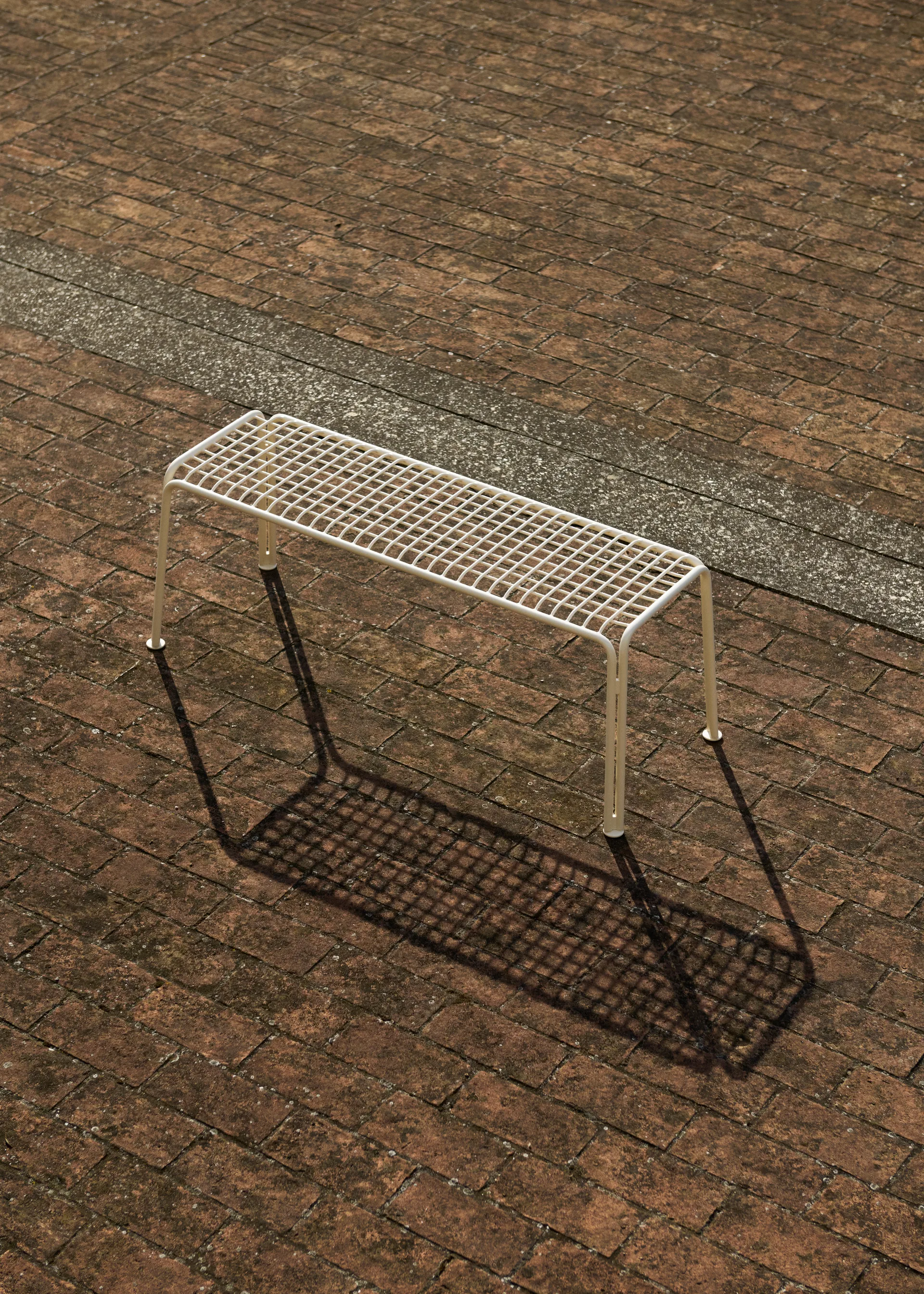 Thorvald SC112 bench, Ivory, 125 cm &Tradition