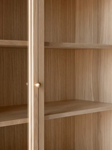 Trace SC88 display cabinet 120x192x40 cm - Natural oak - &Tradition