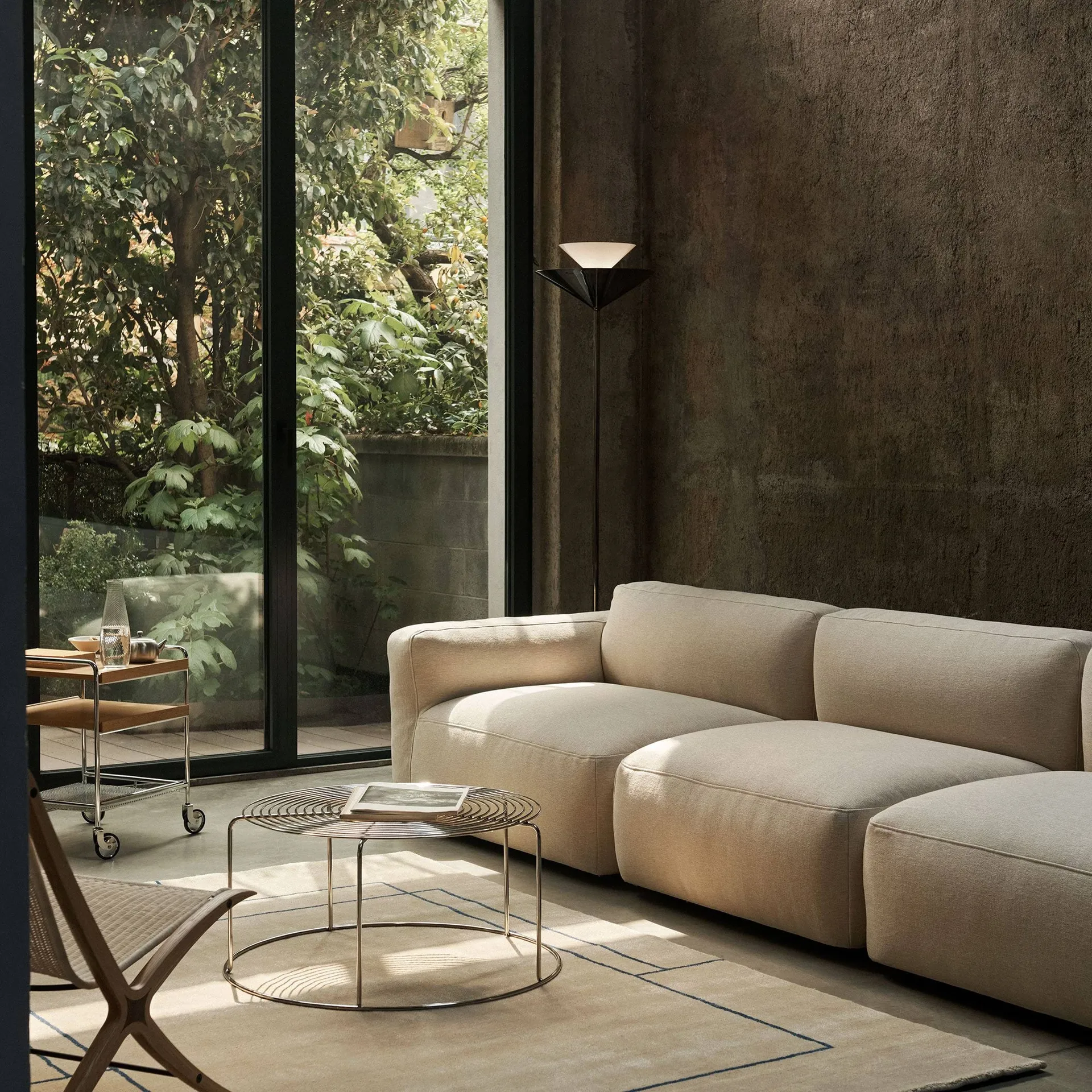 Wire VP17 coffee table, Stainless steel, Ø74x36 cm &Tradition