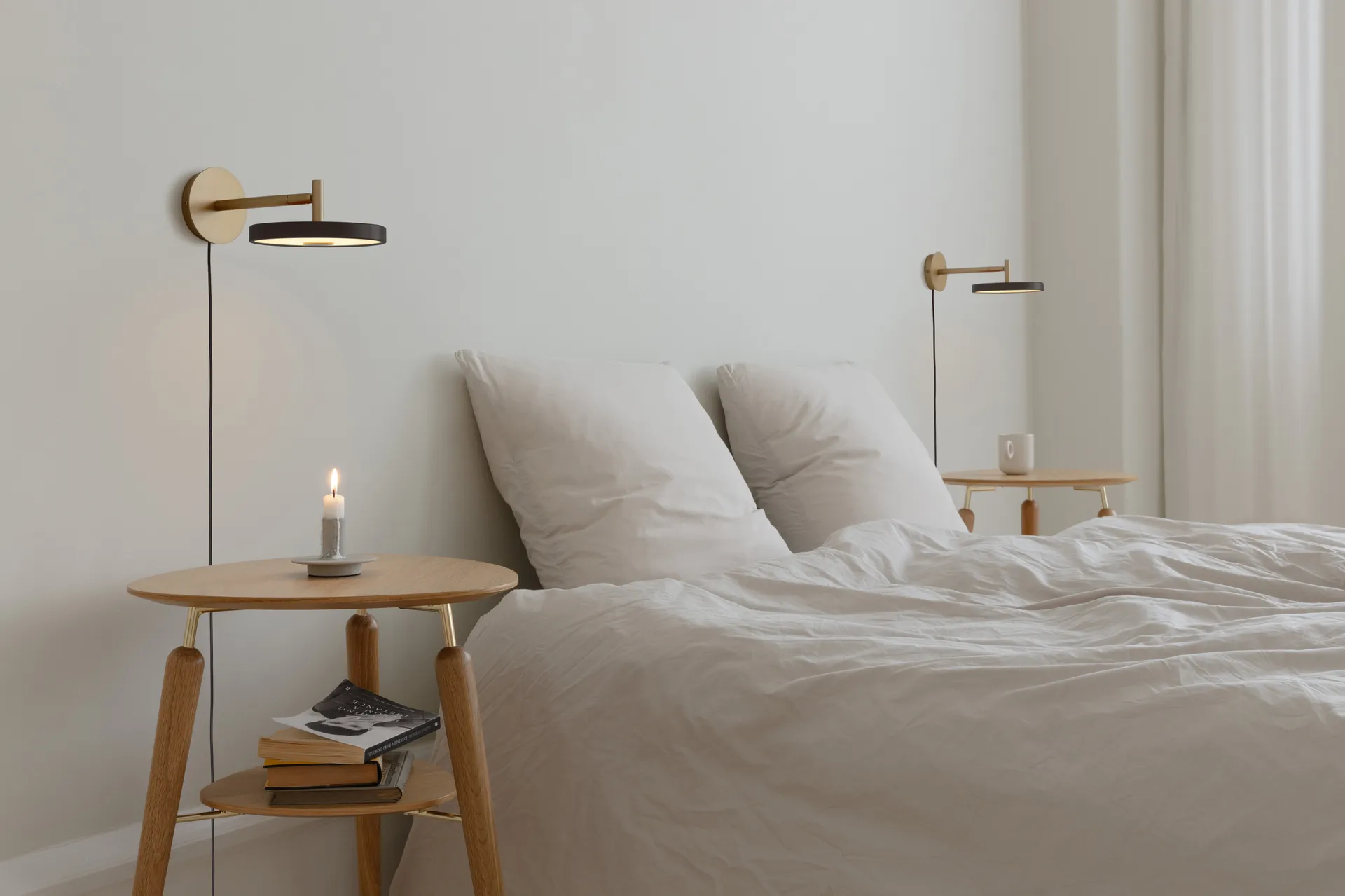 Asteria Wall wall lamp, Short, Black-brass Umage