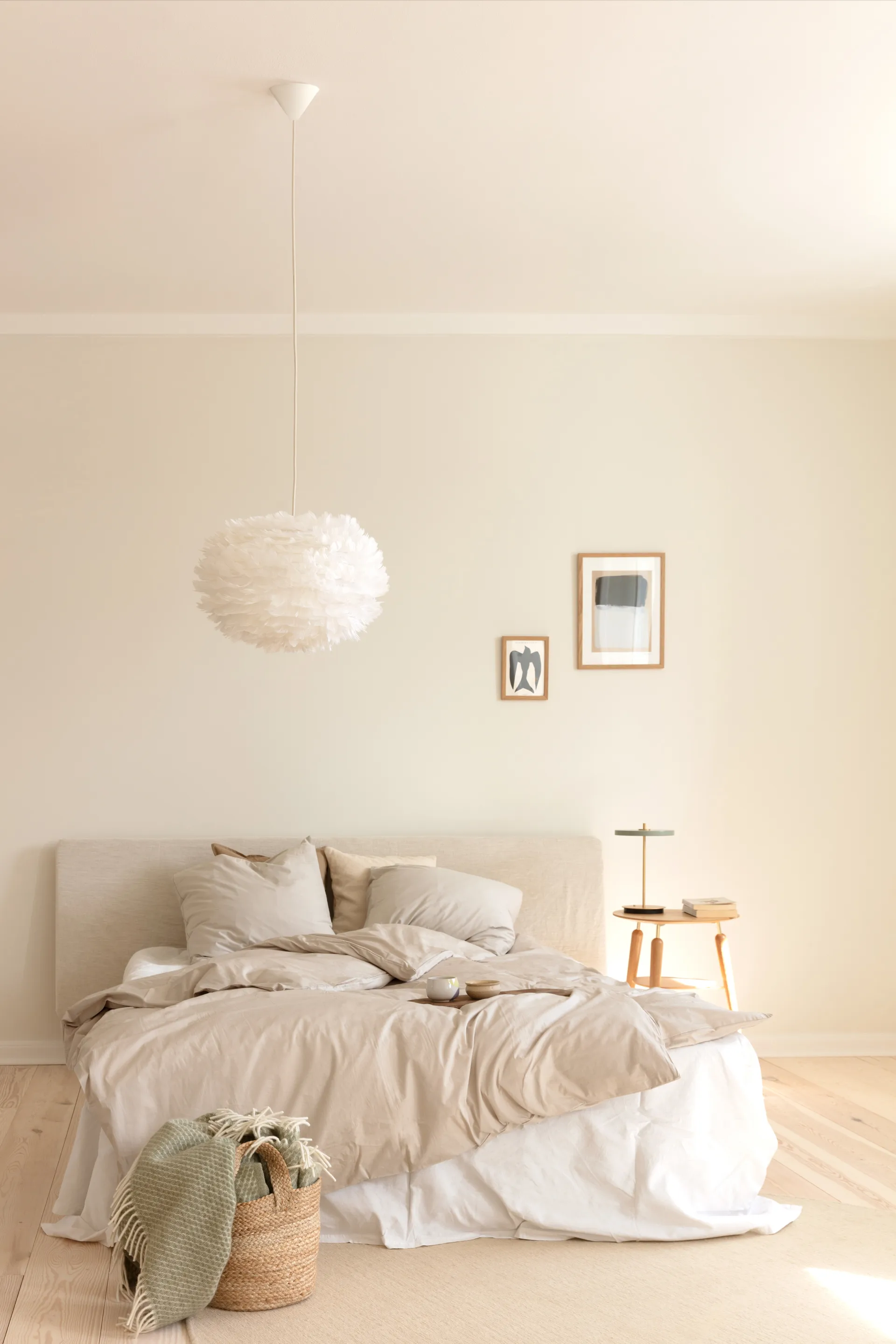 Eos pendant medium white,  Umage
