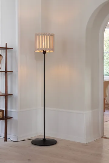 Komorebi floor lamp medium - Square oak-Black - Umage