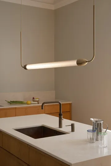 Lemon Squeeze linear pendant - Brass - Umage
