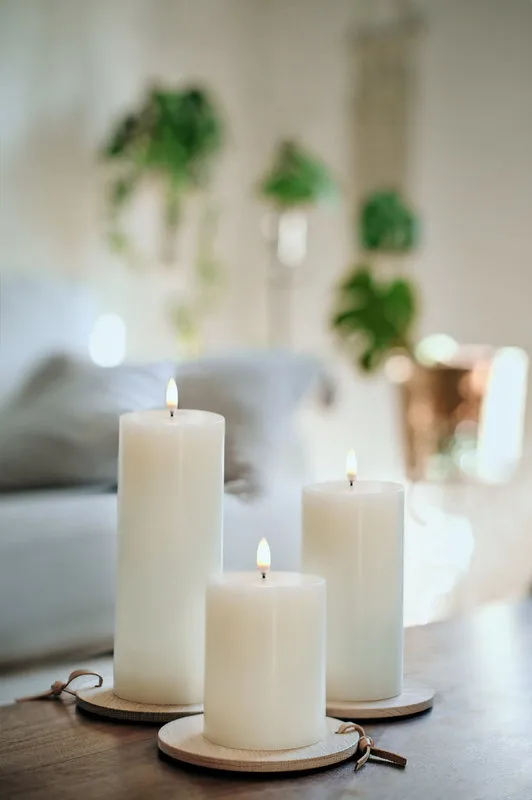 Uyuni LED Block candle white Ø7.8 cm, 10.1 cm Uyuni Lighting