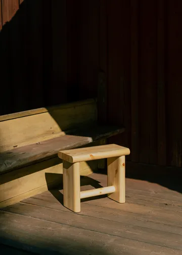 002 Ast Stool stool - Matte oil-waxed pine, 55x26x45 cm - Vaarnii