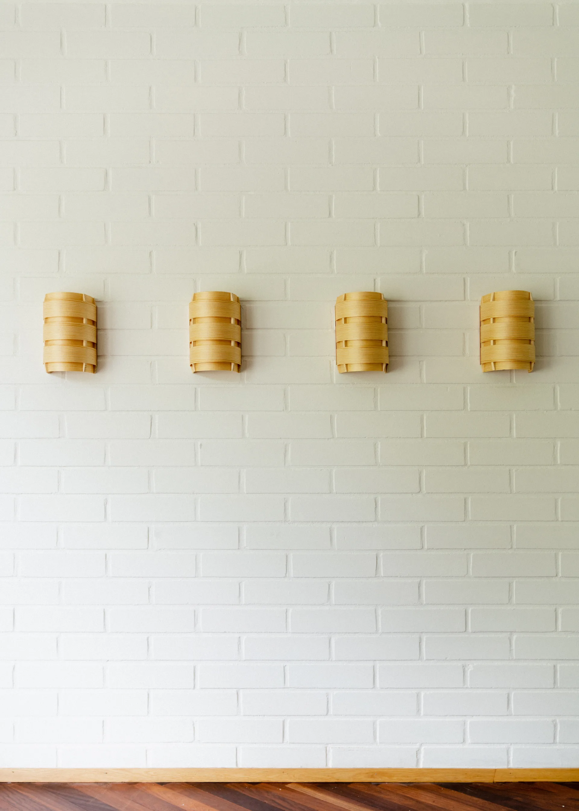 1004 Hans Wall Light, Matte oil-waxed pine, 16x24 cm Vaarnii