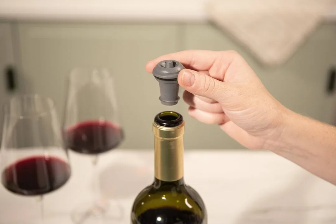 Vacuvin Wine Saver electric vacuum pump, Black Vacuvin