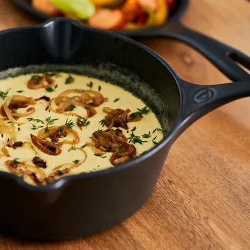 Cast Iron Casserole Ø22 cm - Matte black - Victoria