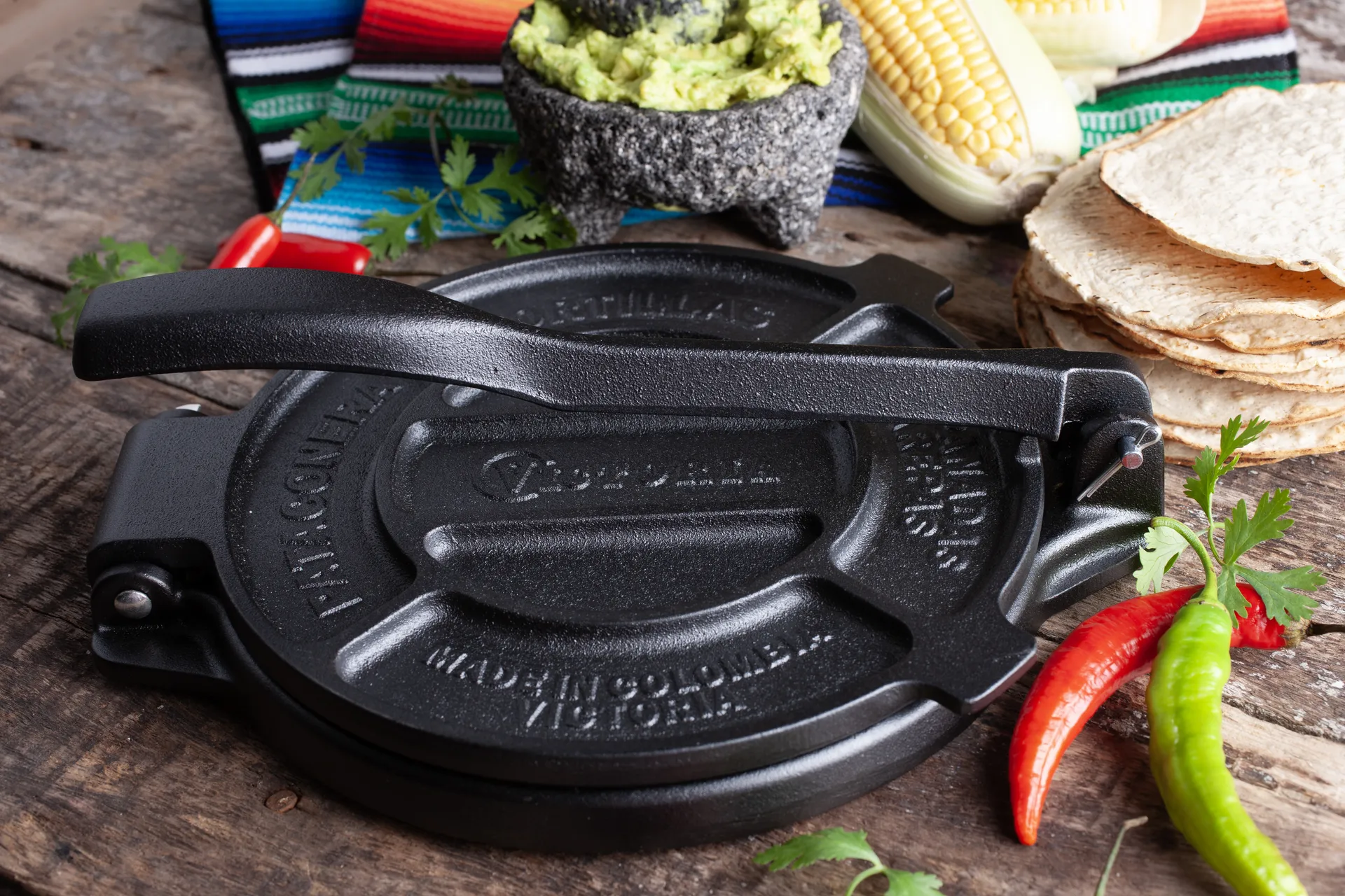 Tortilla iron 16.5 cm cast iron black, Black Victoria
