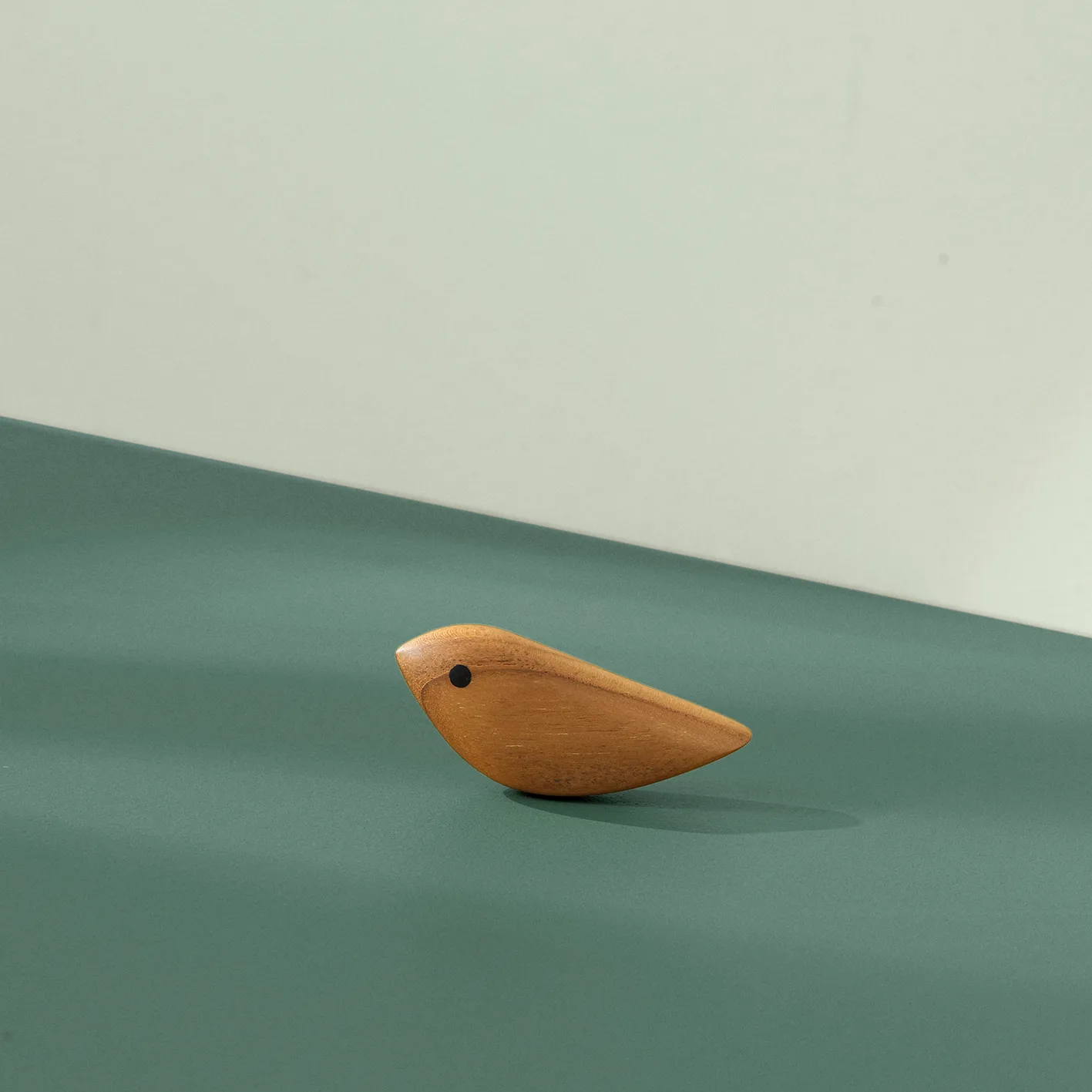 Twirling Bird decoration S, Teak Warm Nordic
