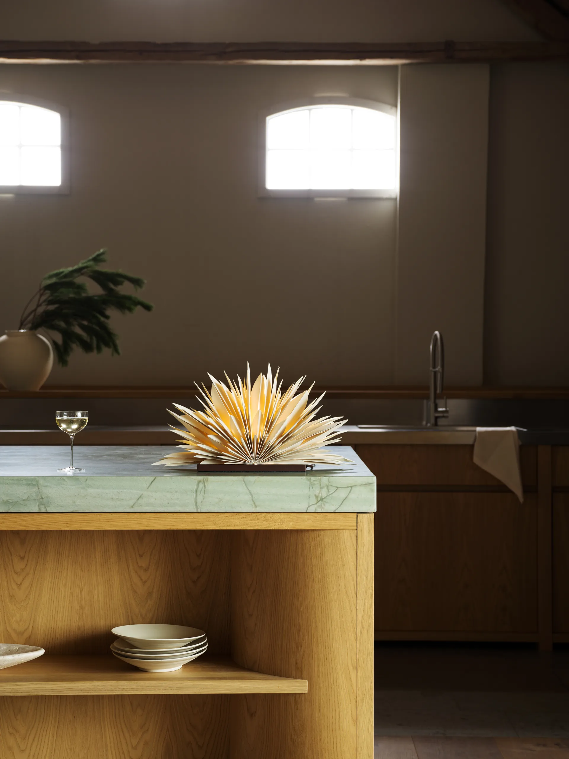 Mezza Maja table star, Greige-coffee Watt & Veke