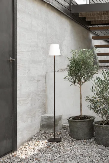 Tyra floor lamp portable Ø14 cm - Coffee - Watt & Veke