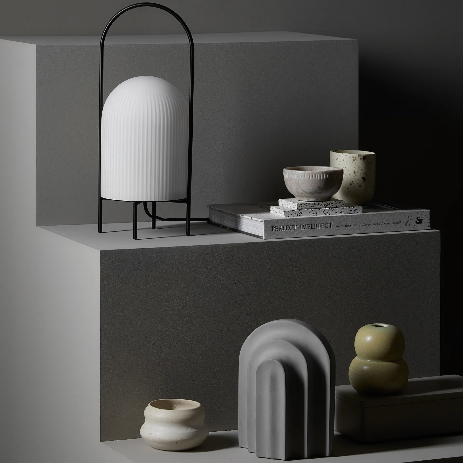 Ghost table lamp, Black-whitet opalglass Woud