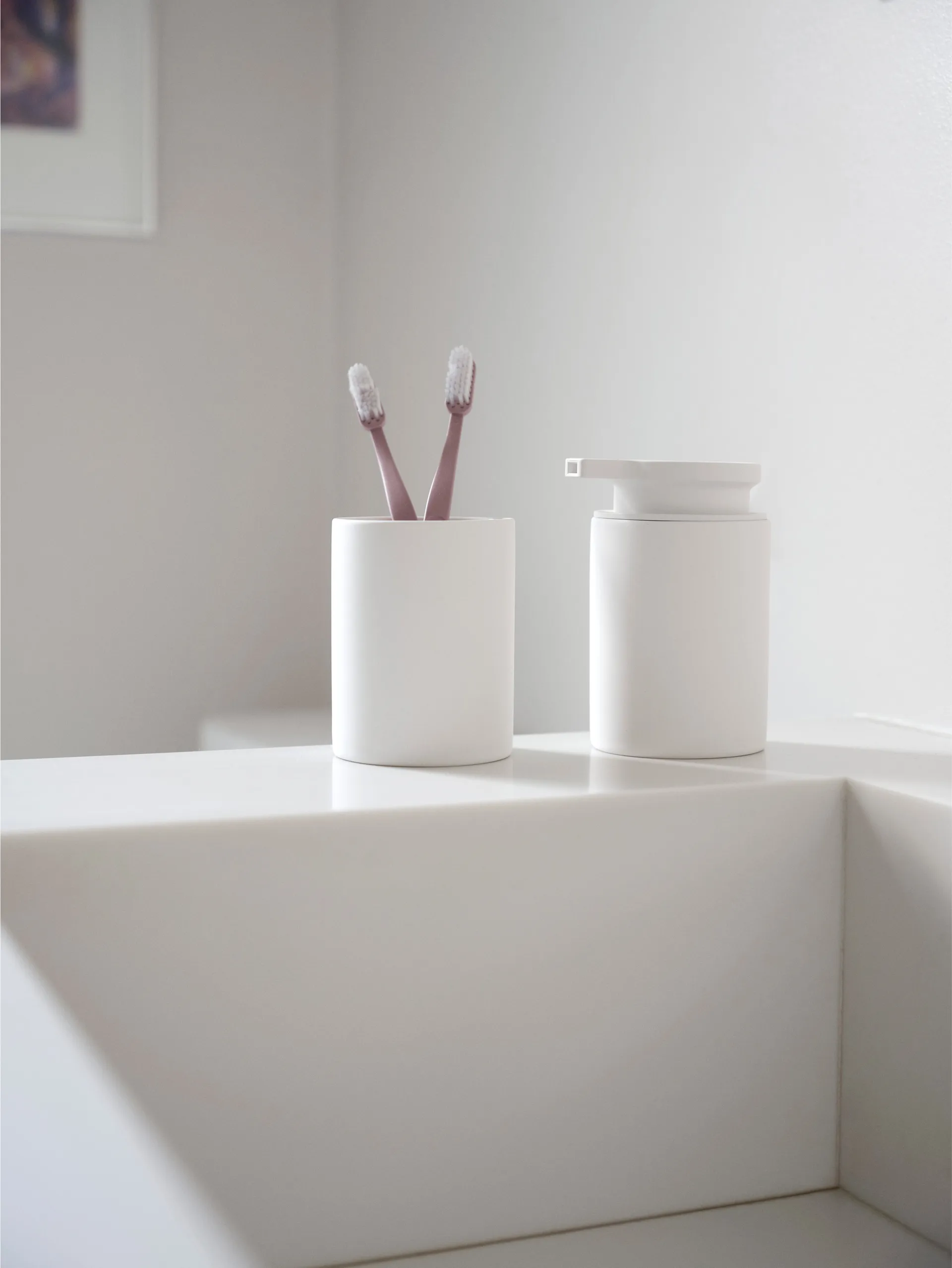 Karma toothbrush mug, White Zone Denmark