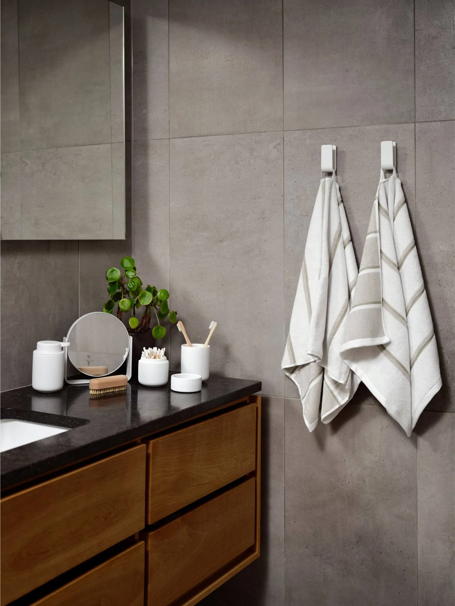 Sauna towel, White-soft grey-eucalyptus, 50x100 cm Zone Denmark