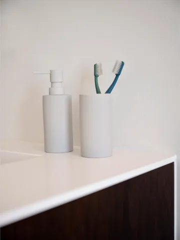 Solo Soap Pump - Soft Grey - Zone Denmark
