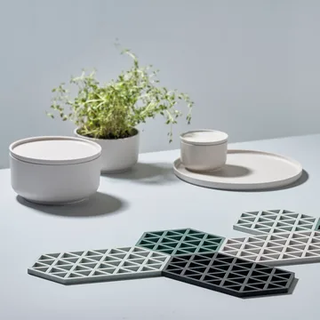 Triangle trivet - nordic sky (blue) - Zone Denmark