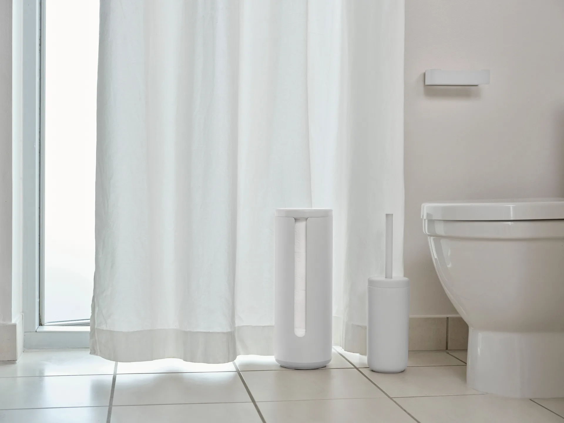 Ume holder for toilet paper, White Zone Denmark