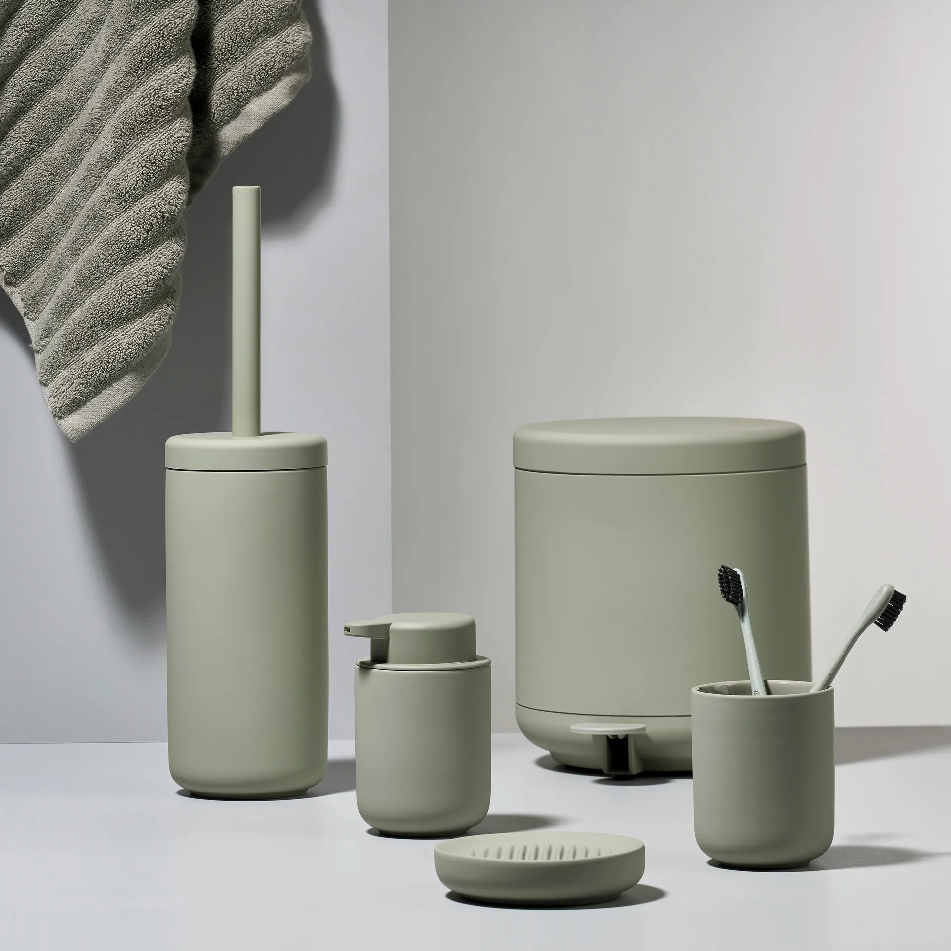 Ume toilet brush, Eucalyptus Zone Denmark
