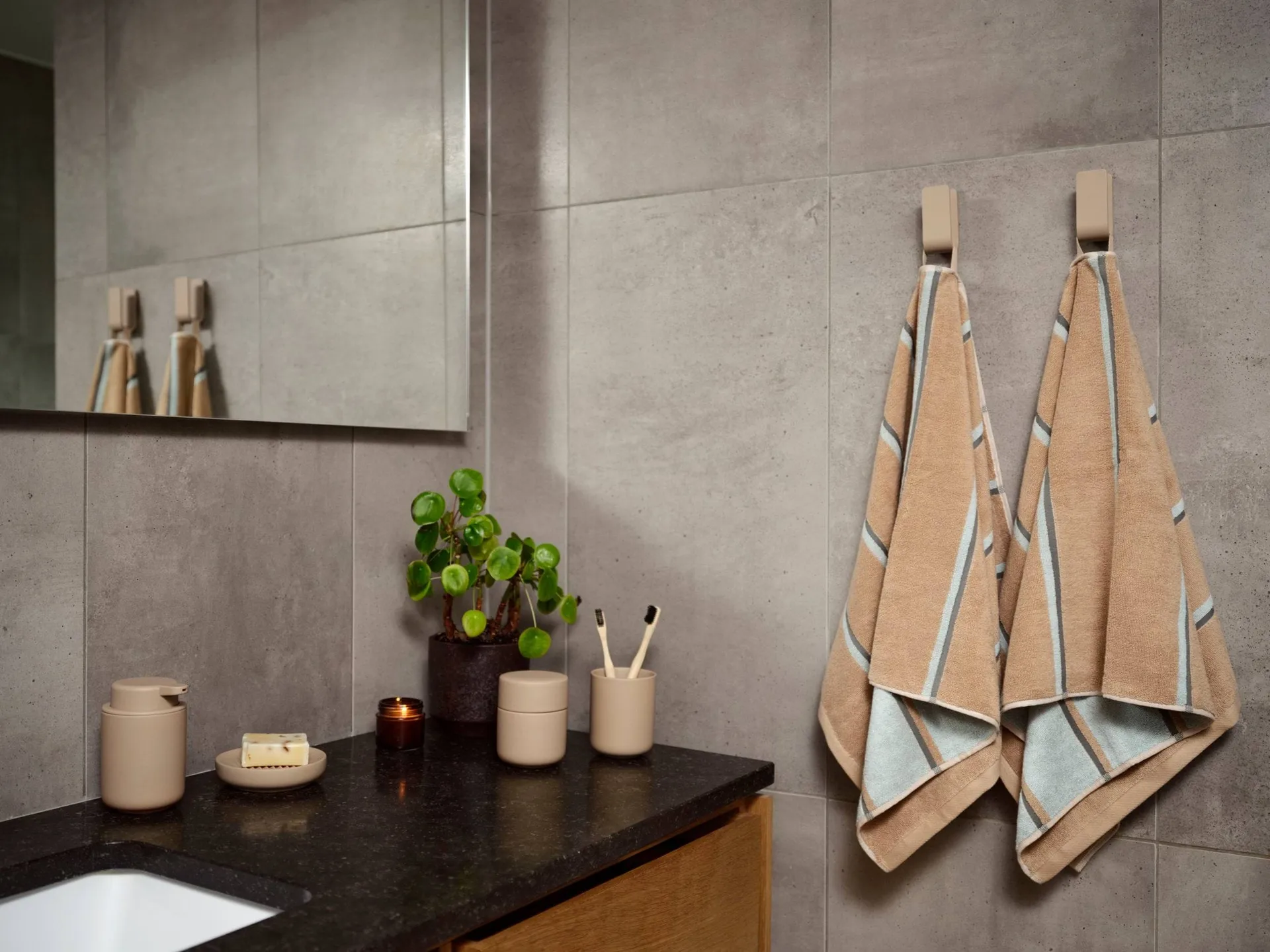 Ume toothbrush holder, Camel Zone Denmark