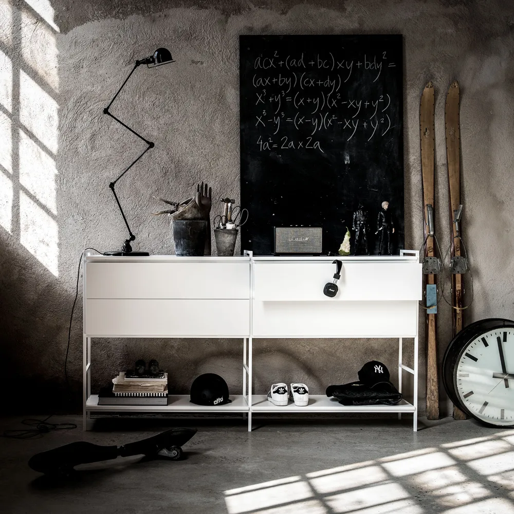 Molto 560 shelf, White, incl. white metal frame Zweed