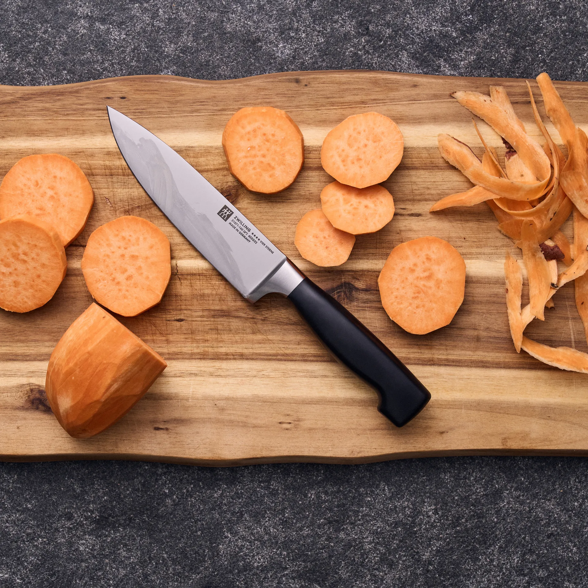 Zwilling Four Star chef's knife 16 cm, Black-stainless steel Zwilling