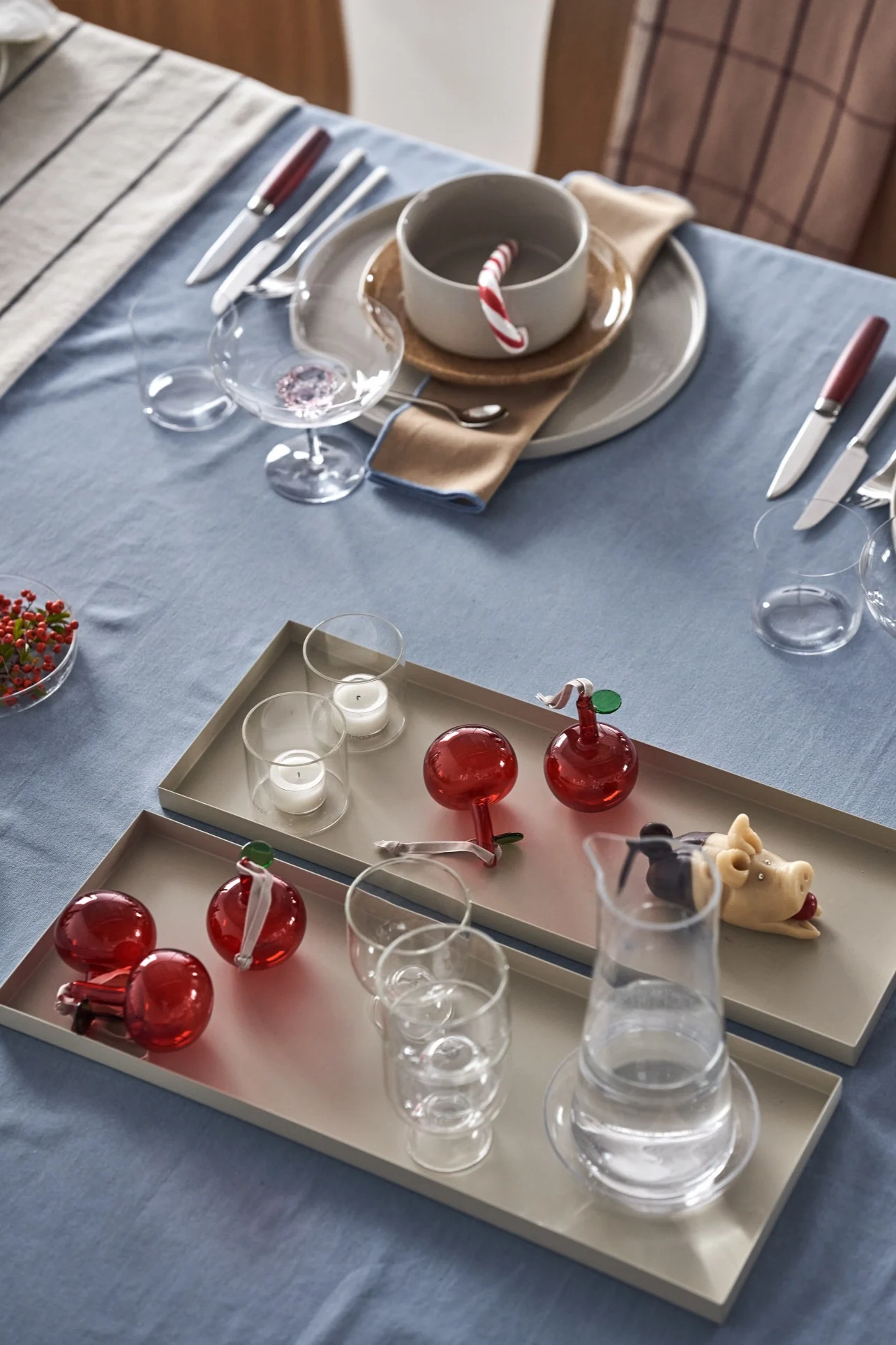 The Cooee Design tray in sand makes the perfect centrepiece for the Share Christmas tablescape.