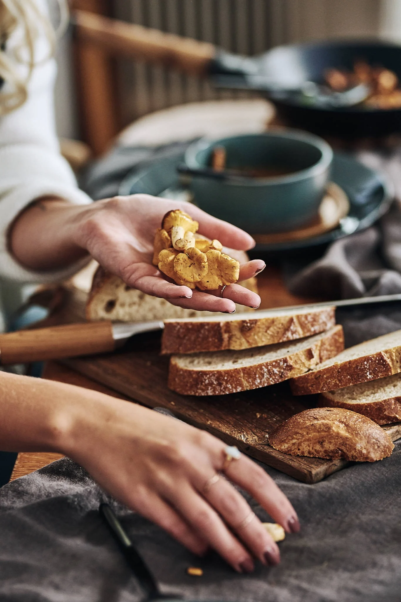 Scandinavian lifestyle things for you to try this winter - fresh mushrooms to fry and put on toast.