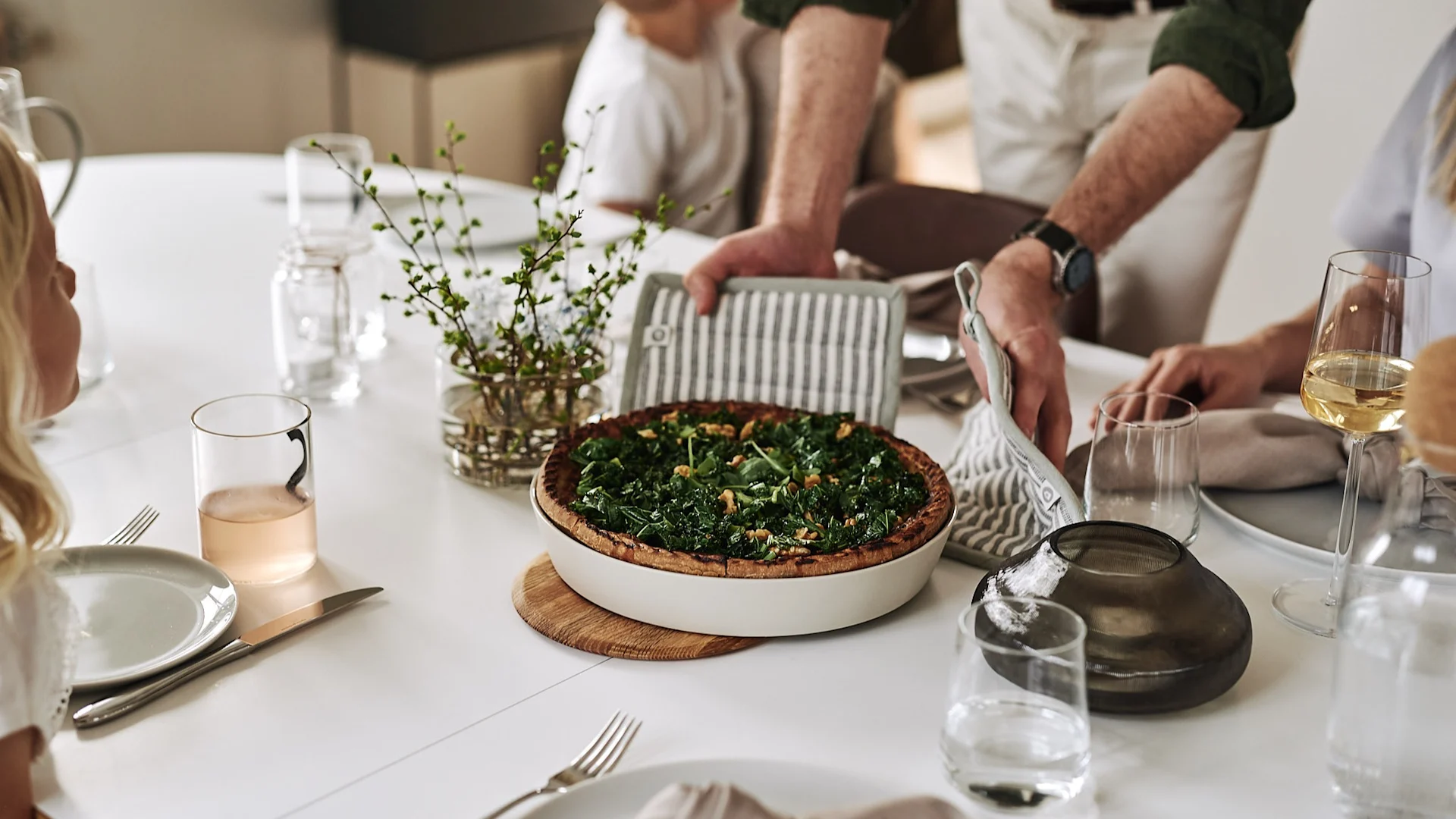 In our list of 5 Christmas gift ideas for food lovers the Ernst pie dish makes a lovely Christmas gift.